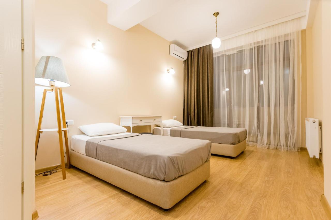 Central Comfort Place L Tbilisi Exterior photo